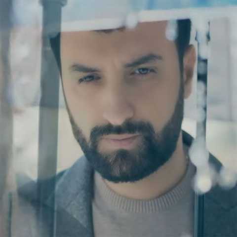 Download Music Asif Meherremov - Kecmisim Hec Kecmedi